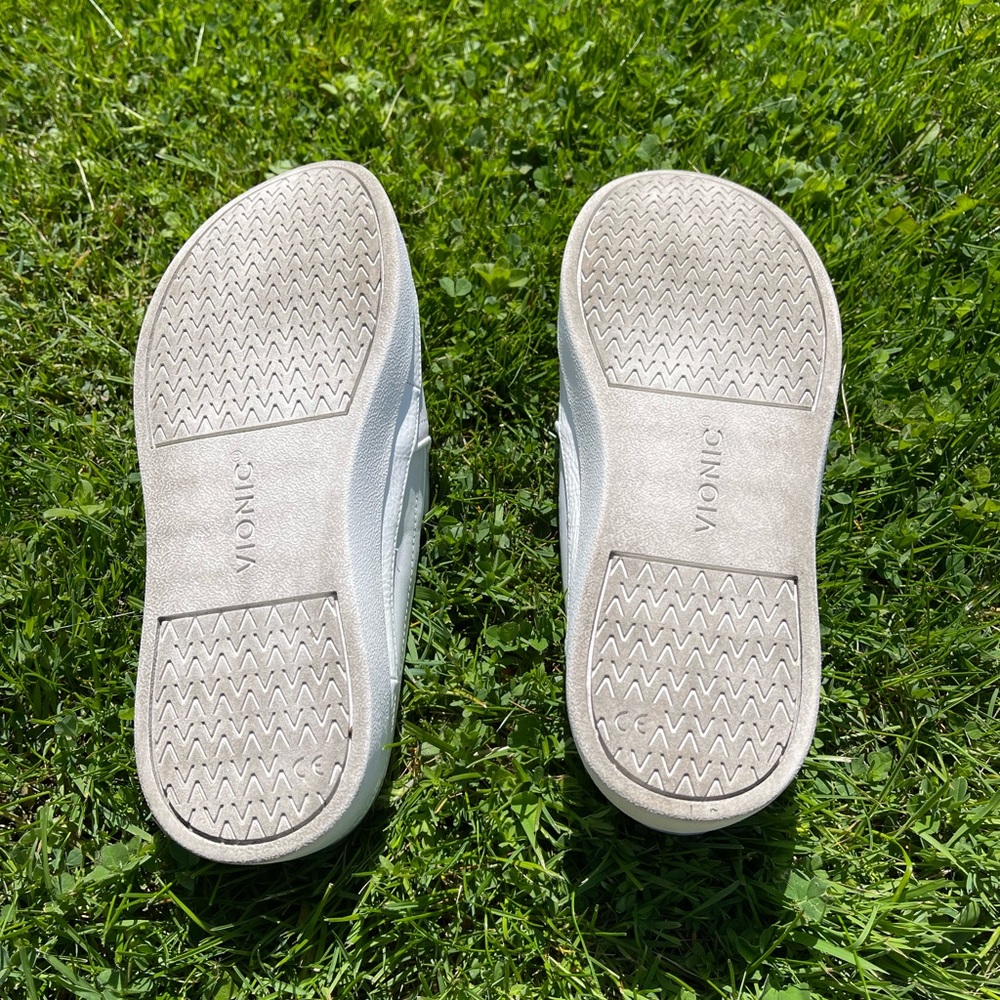 Vionic White Slip-On Sneakers Effortless - Picture 3 of 5